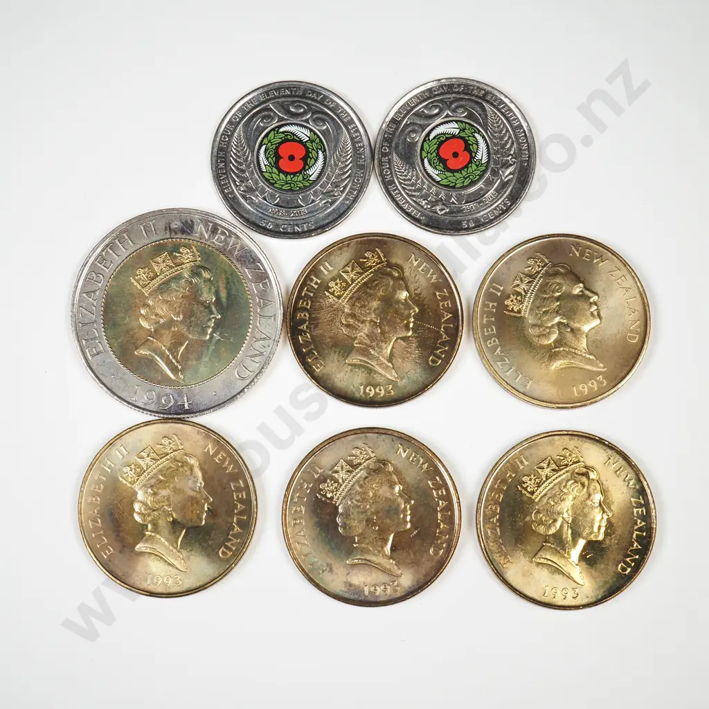 NZ 1994 bi-metal 50 cents, 2 x 2018 colourised Armistice 50 cents coins, 5 x 1993 Kingfisher coins, all uncirculated.  Image 1++
