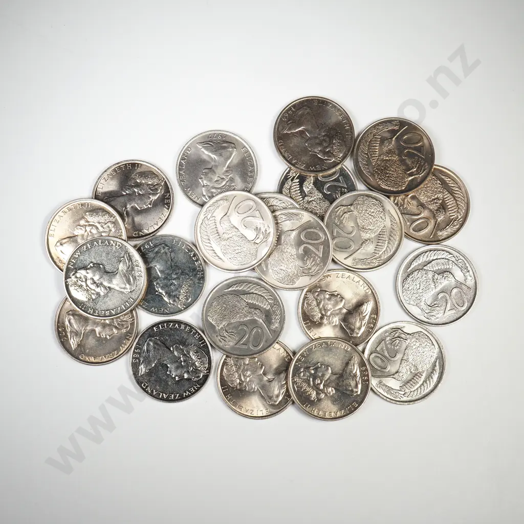 Assorted AUNC New Zealand 20 Cent Coins Image 1++