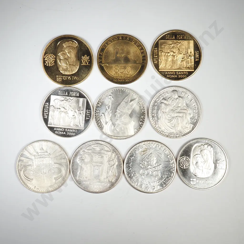Assorted Coinage incl Vatican Coin Set Image 1++