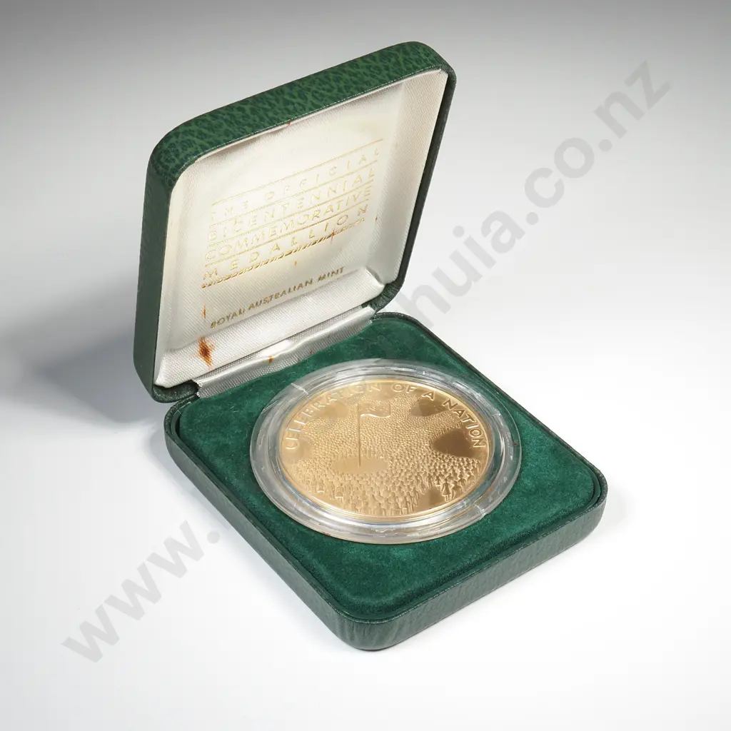 Australlian 1988 Bicentennial Commemorative Medallion Image 1++