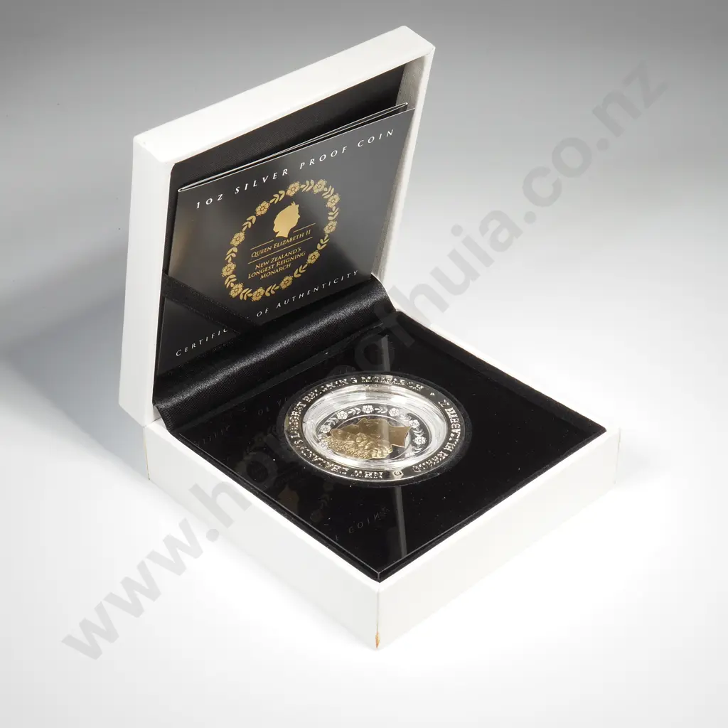 2015 Queen Elizabeth Silver Proof One Ounce Coin  Image 1++