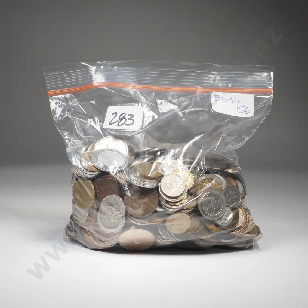Large Assorted Lot of International Coinage Image 1++