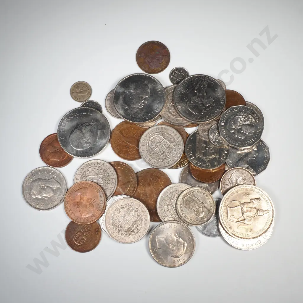 Assorted lot of Coinage incl Crown Size Coins Image 1++