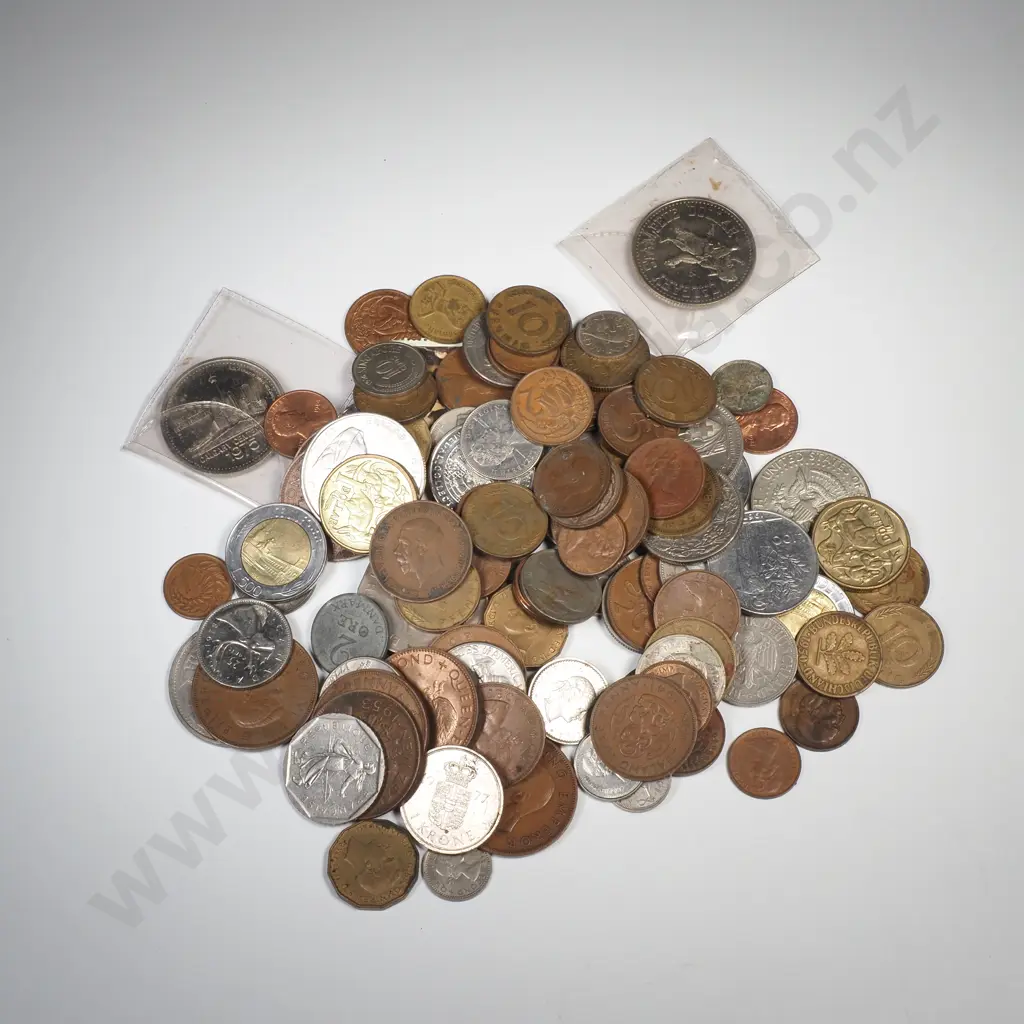 Assorted Lot of Assorted Coinage Image 1++