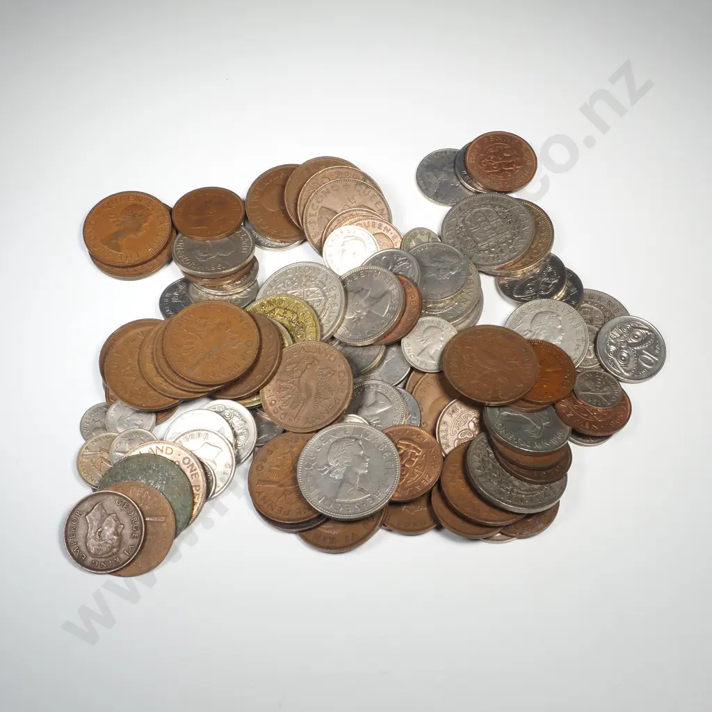 Large Assorted Lot of Mainly New Zealand Coinage Image 1++