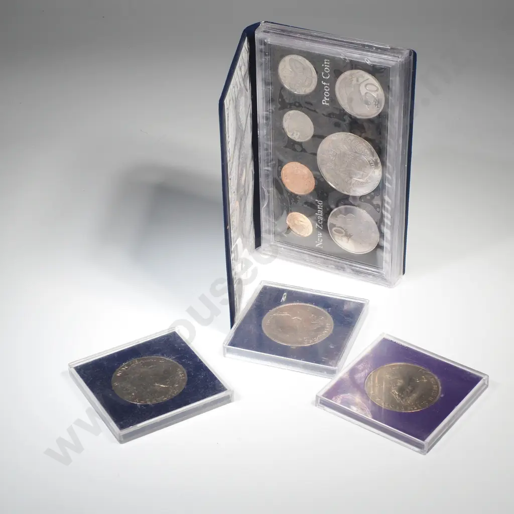 NZ UNC Set & Three UNC One Dollar Coins Image 1++