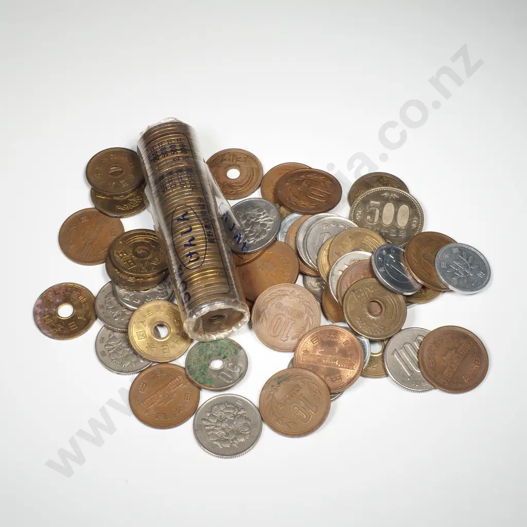 Assorted Lot of Japanese Coinage Image 1++