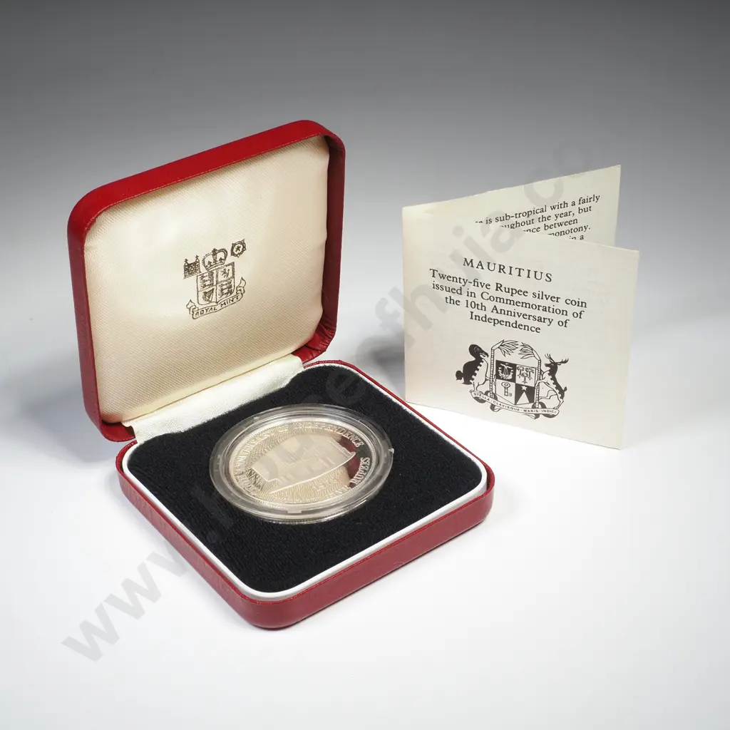 1978 Mauritius Twenty Five Rupee Silver Coin Celebrating the 10th Anniversary of Independence Image 1++