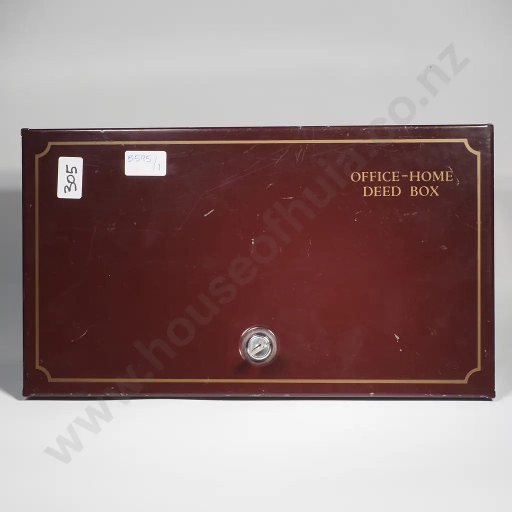 Vintage Metal Lockable Deed Box Image 1++