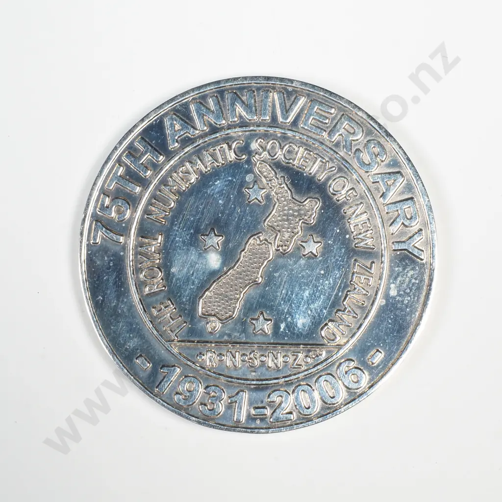 2006 RNSNZ & Wellington Coin Club 75th Anniversary Sterling Silver Medal for their Convention in Wellington Image 1++