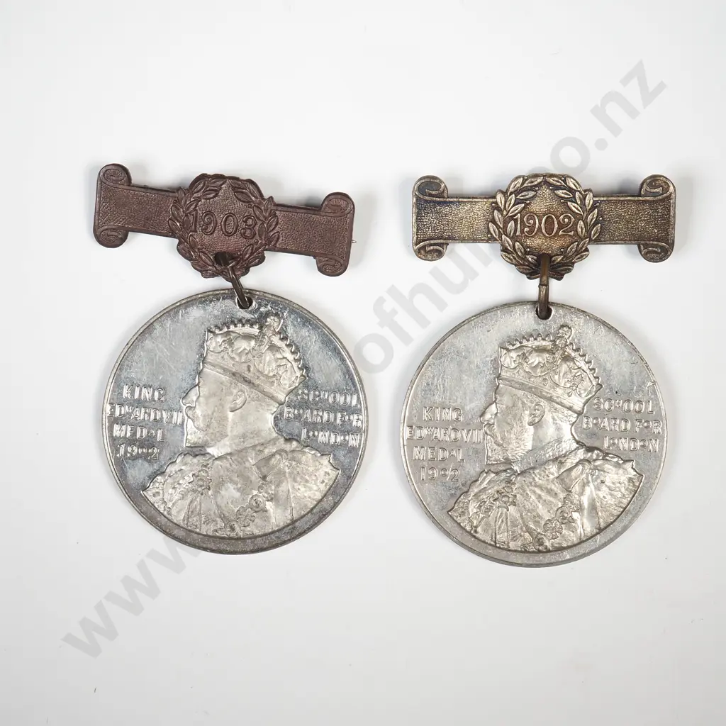 Two Edward VII London Board Prize Medals to A Jones Image 1++