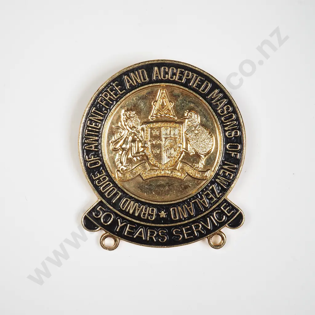 NZ 1946 Free and Accepted Masons of New Zealand Fifty Years Service awarded to T.S.Walker Image 1++