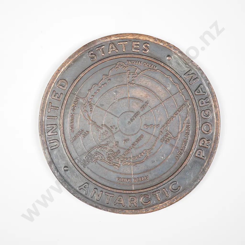 US Antarctic Program Chapel of the Snows Medal Image 1++