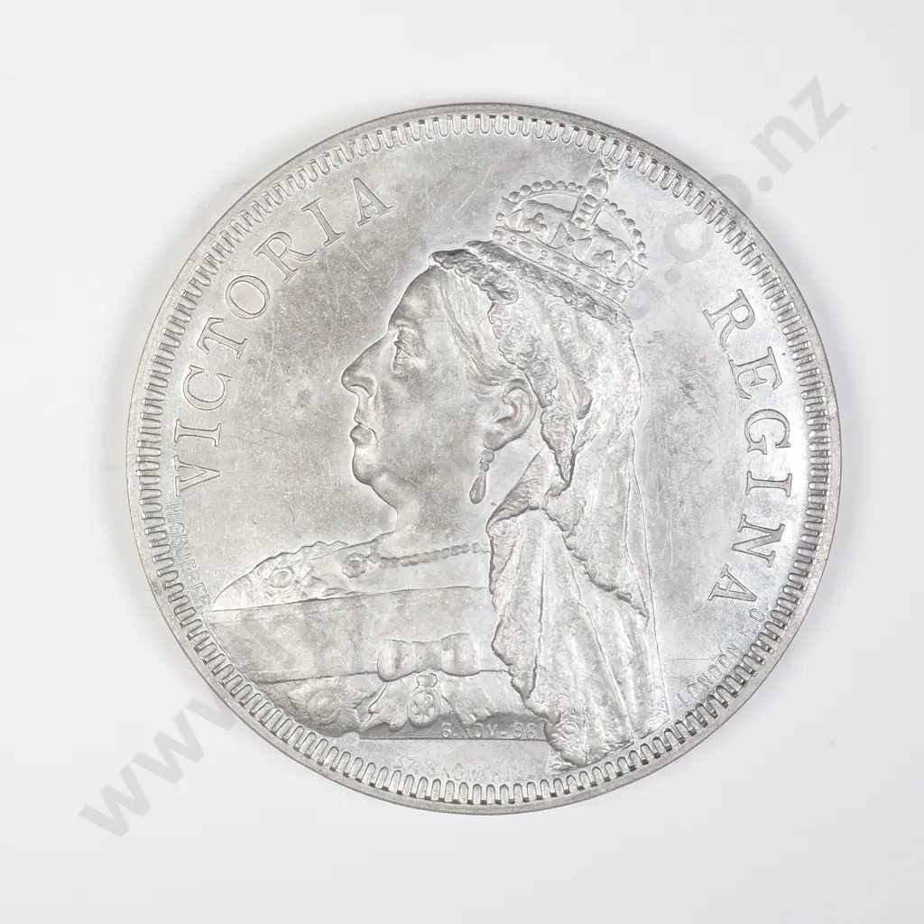 UK 1897 Queen Victoria Diamond Jubilee Token Image 1++