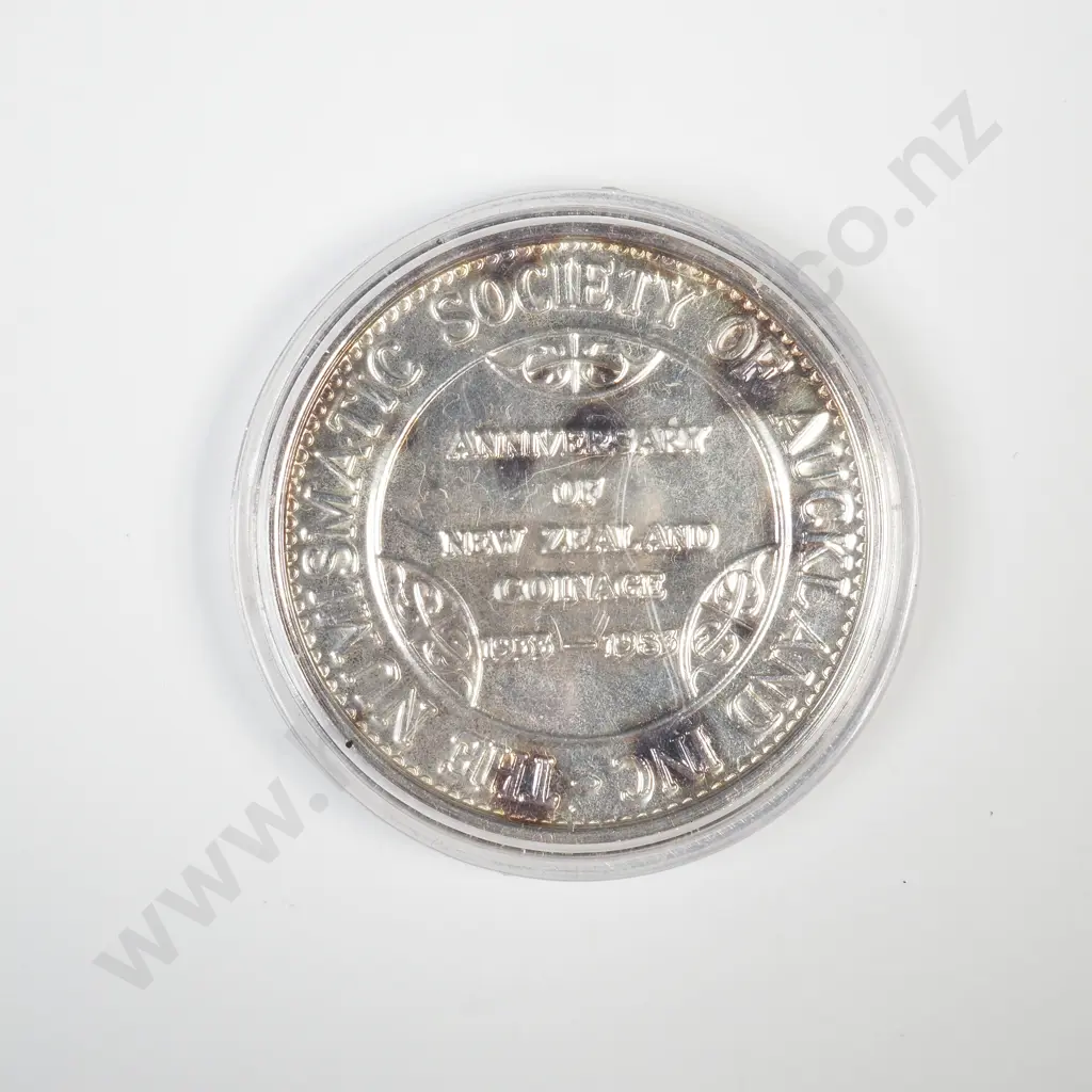 NZ 1983 Auckland Numismatic Society 1933 One Shilling Kiwi Commemorative  Image 1++