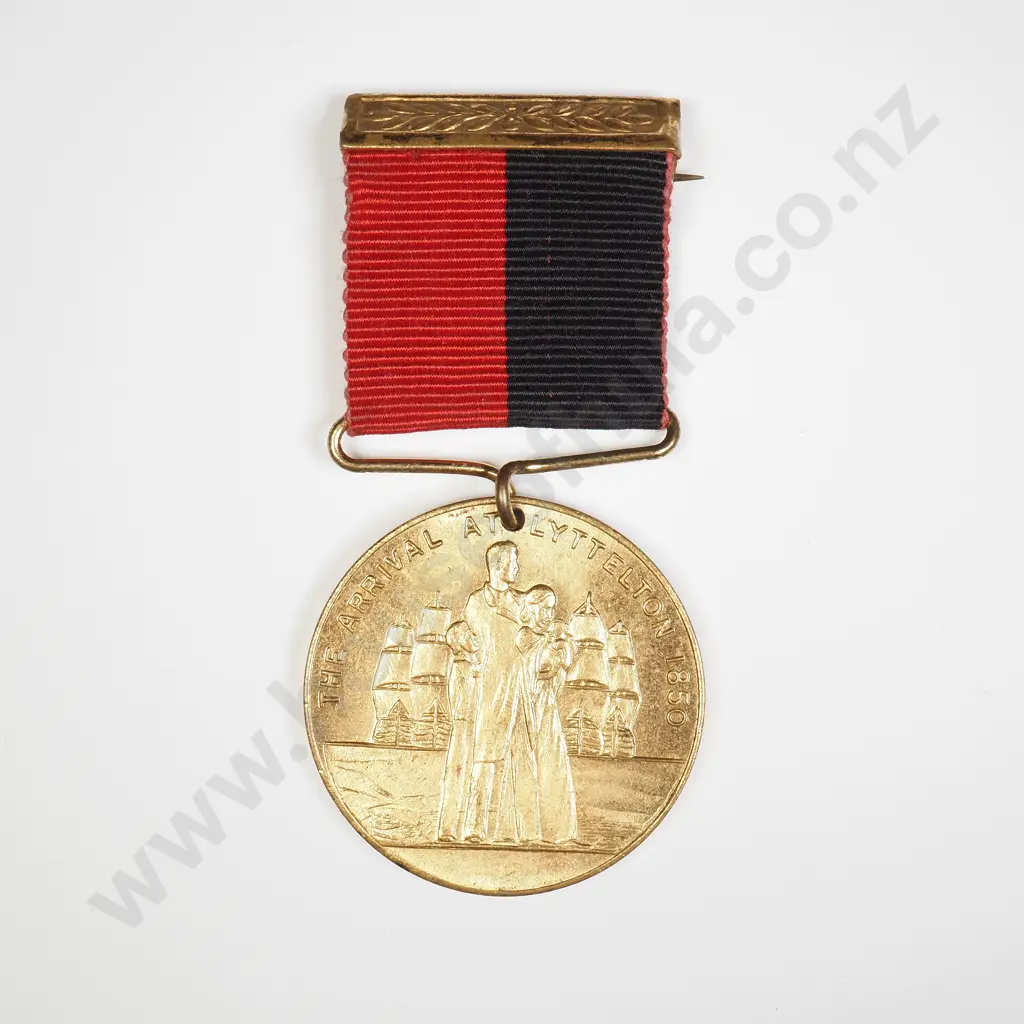 NZ 1950 Canterbury - The arrival at Lyttelton Centenary Souvenir Souvenir Medal Image 1++