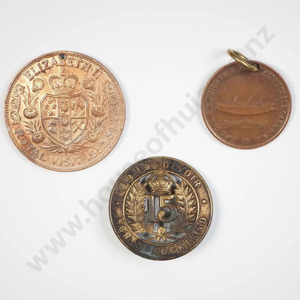 NZ Military Badge & Commemorative Tokens Image 1++