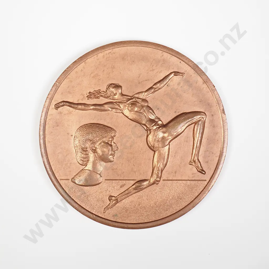 NZ NZAAA Token celebrating Yvette Williams win in the Long Jump at the1952 Olympics Image 1++