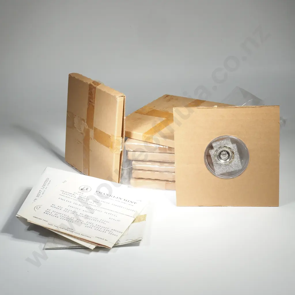 Eight Cased Franklin Mint Commemorative Coins in Sterling Silver Approx Total Weight 30 Grams Image 1++