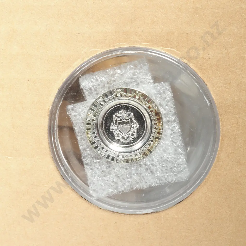 Eight Cased Franklin Mint Commemorative Coins in Sterling Silver Approx Total Weight 30 Grams Image 1++