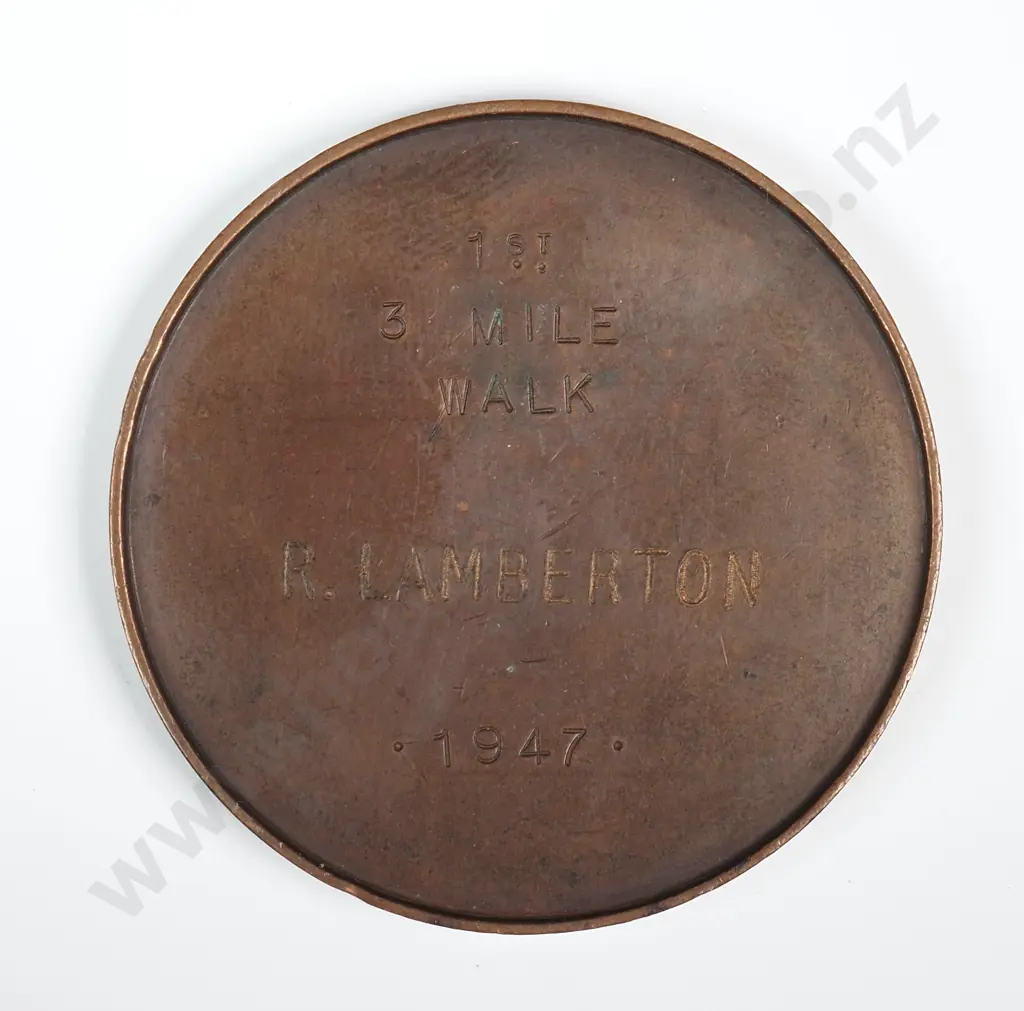 Copper medal “NZAAA / N.Z. AMATEUR CHAMPIONSHIP”, engraved “1ST / 3 MILE / WALK / R. LAMBERTON / 1947”, 40mm Image 1++