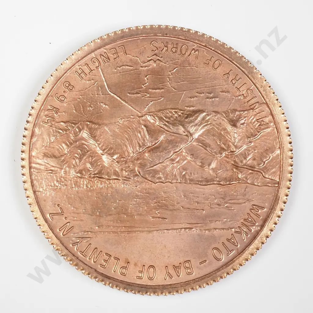 NZ1976 Kaimai Tunnel Holethrough token Image 1++