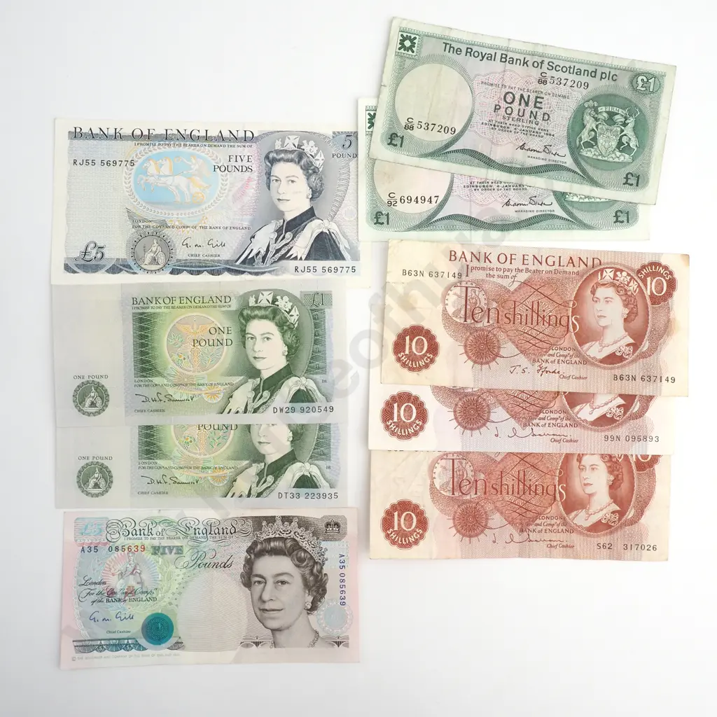New Zealand $5 & $10 Banknotes  Image 1++