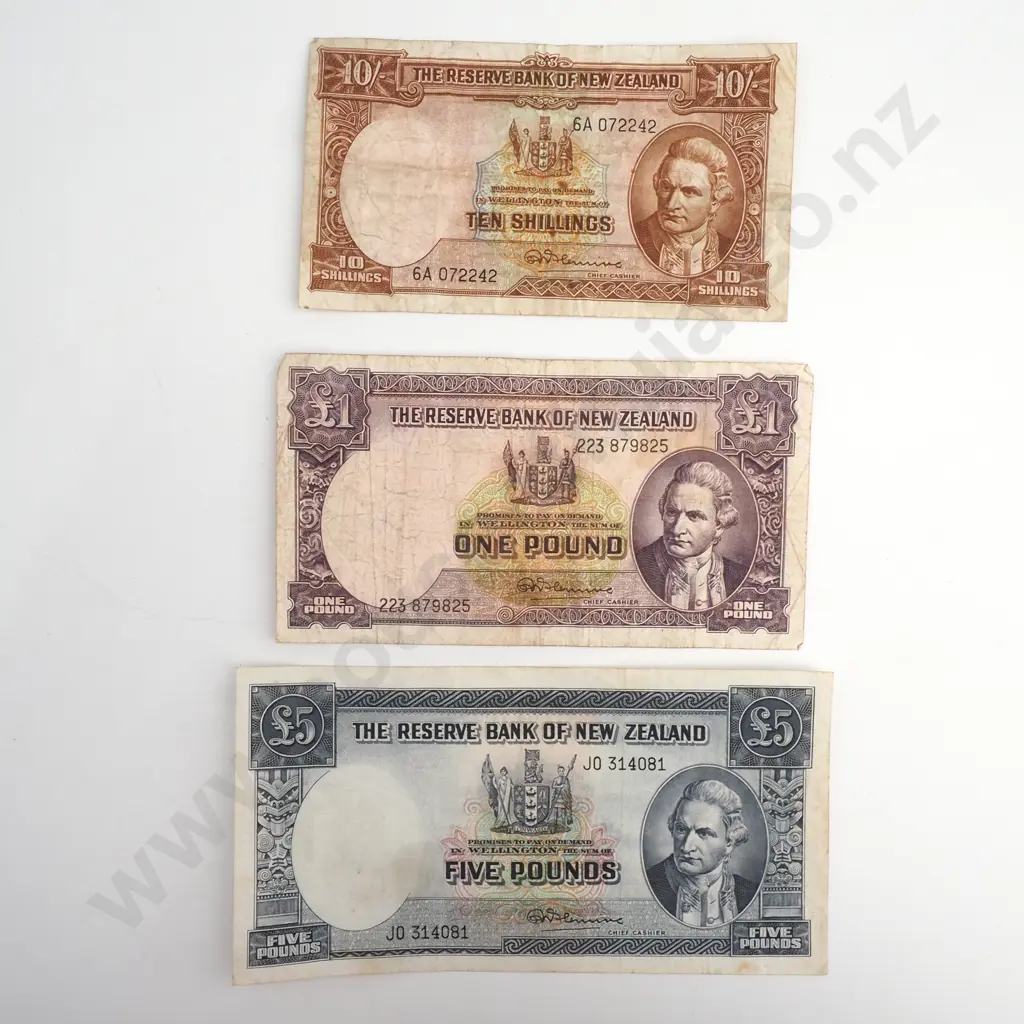 NZ Banknotes 10 Shilling / One Pound/ Five Pound Image 1++