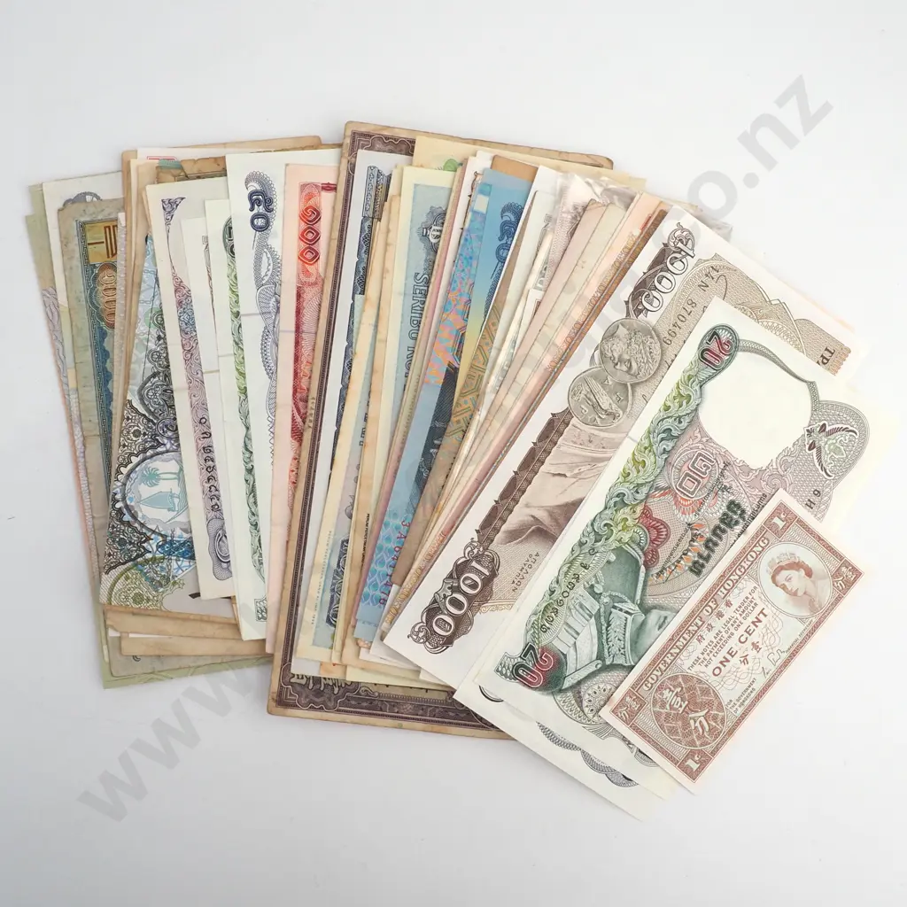 Approx 100 Vintage World Banknotes - Mainly AUNC Indonesia Image 1++