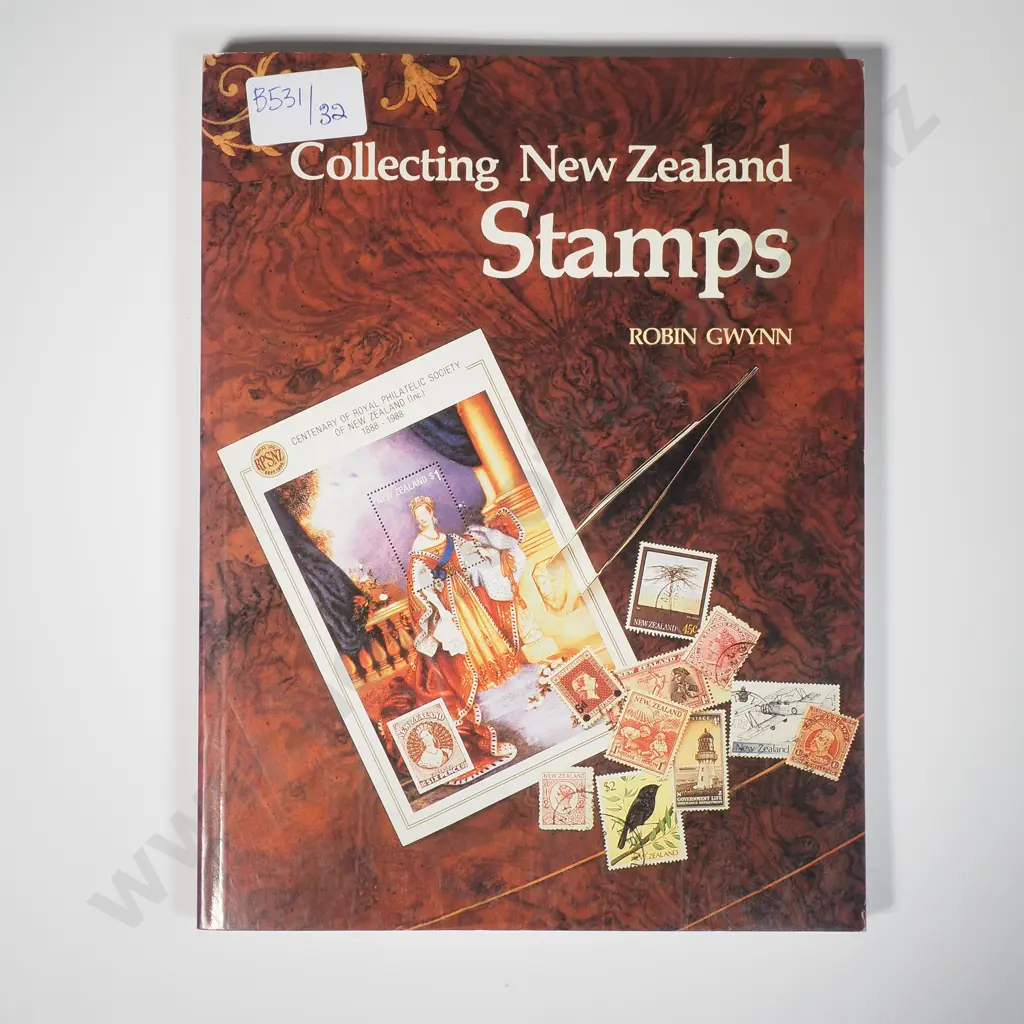 Three Volumes of Stanley Gibbons Simplified Catalogues 2001 Edition &  'Stamps of the World' & Collecting NZ  Stamps Image 1++