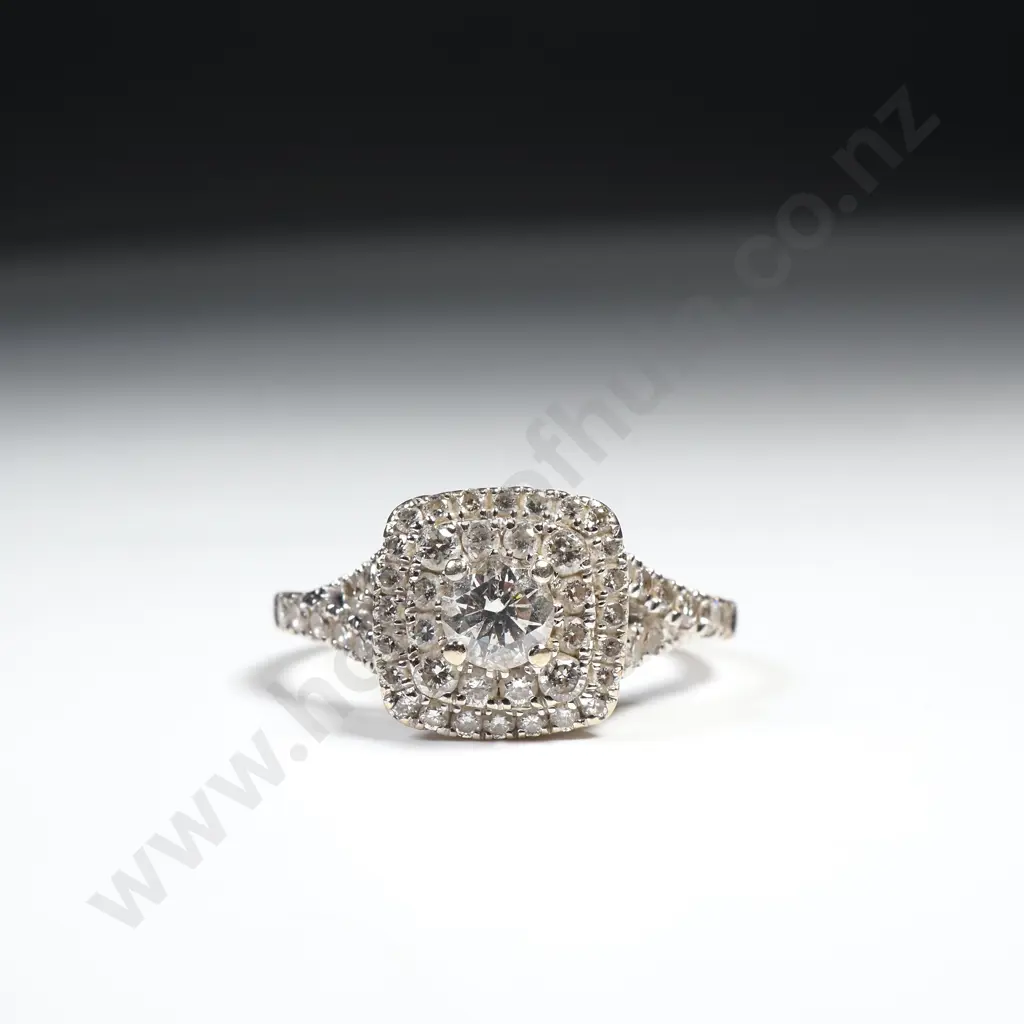 14ct White Gold Diamond Cluster Ring Image 1++