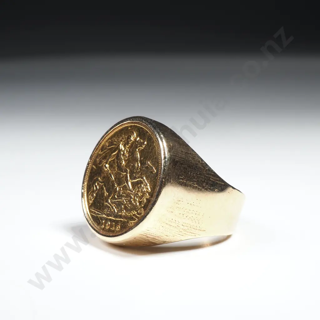 1915 Sydney Half Sovereign Ring Mounted in 9ct Gold Image 1++