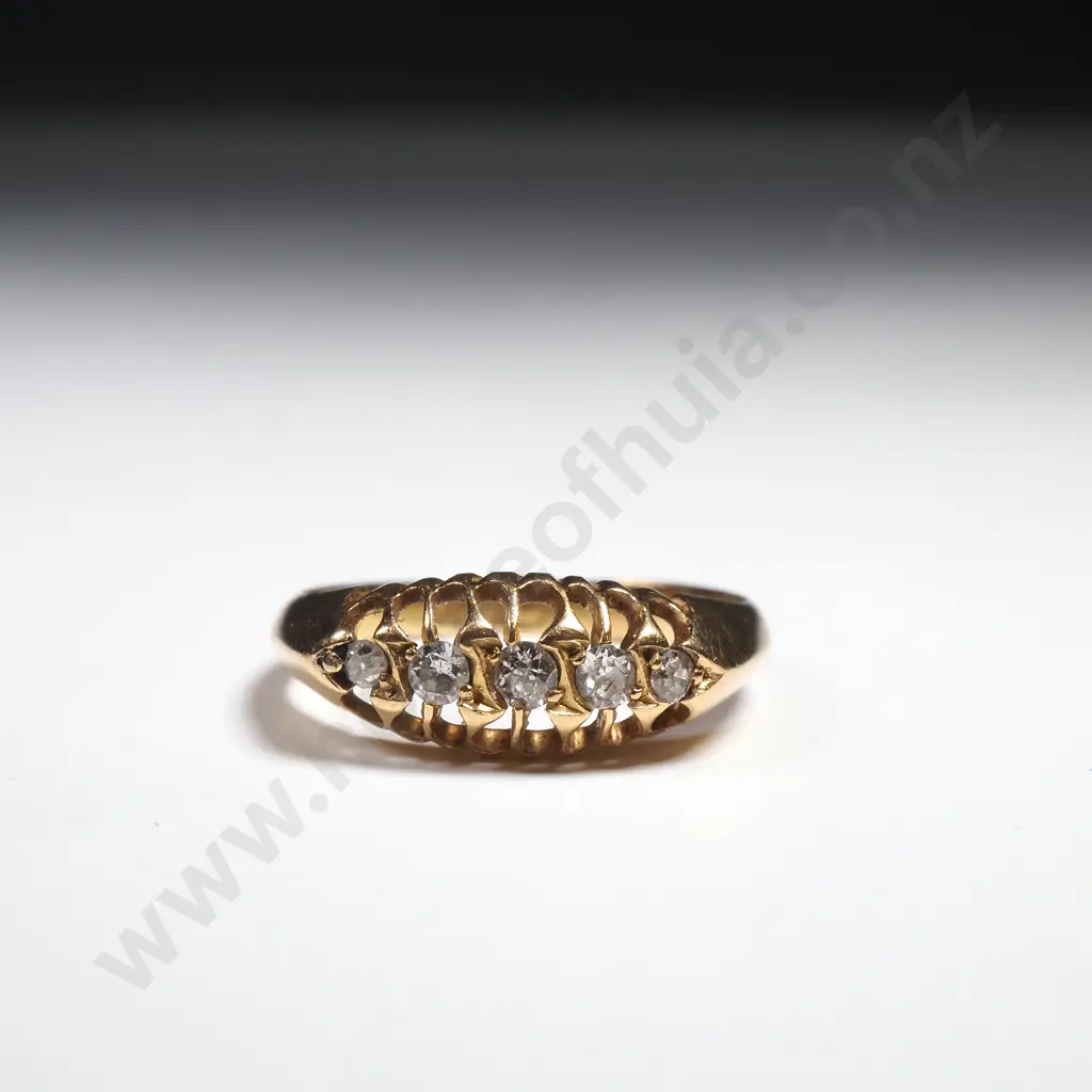 Antique London Bridge Style 18ct Gold Diamond Ring Image 1++