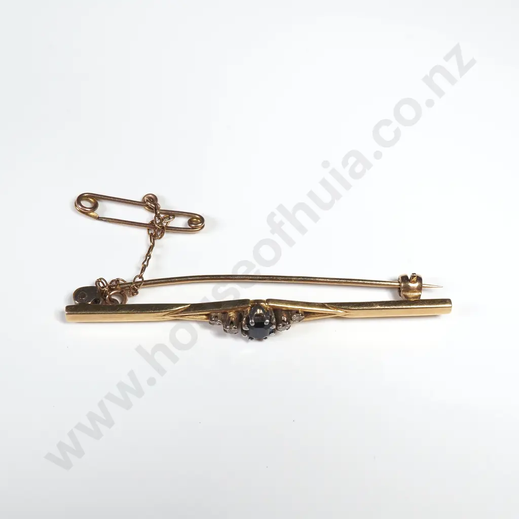 18ct Gold Sapphire & Diamond Bar Brooch Image 1++