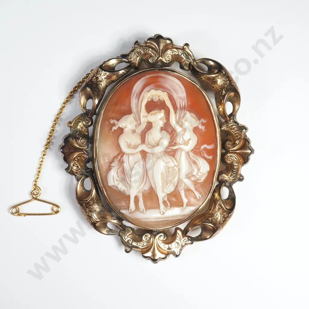 Magnificent Antique Carved Cameo in R/F Mount Image 1++