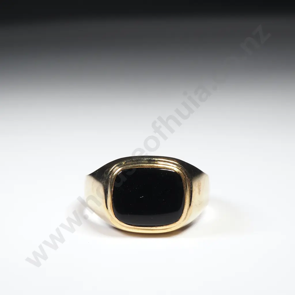 Vintage 9ct Gold Onyx Signet Ring Image 1++