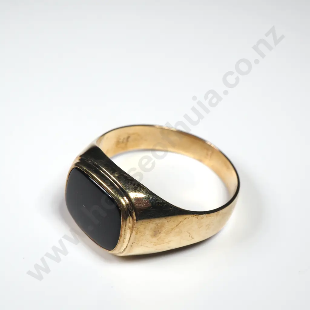 Vintage 9ct Gold Onyx Signet Ring Image 1++