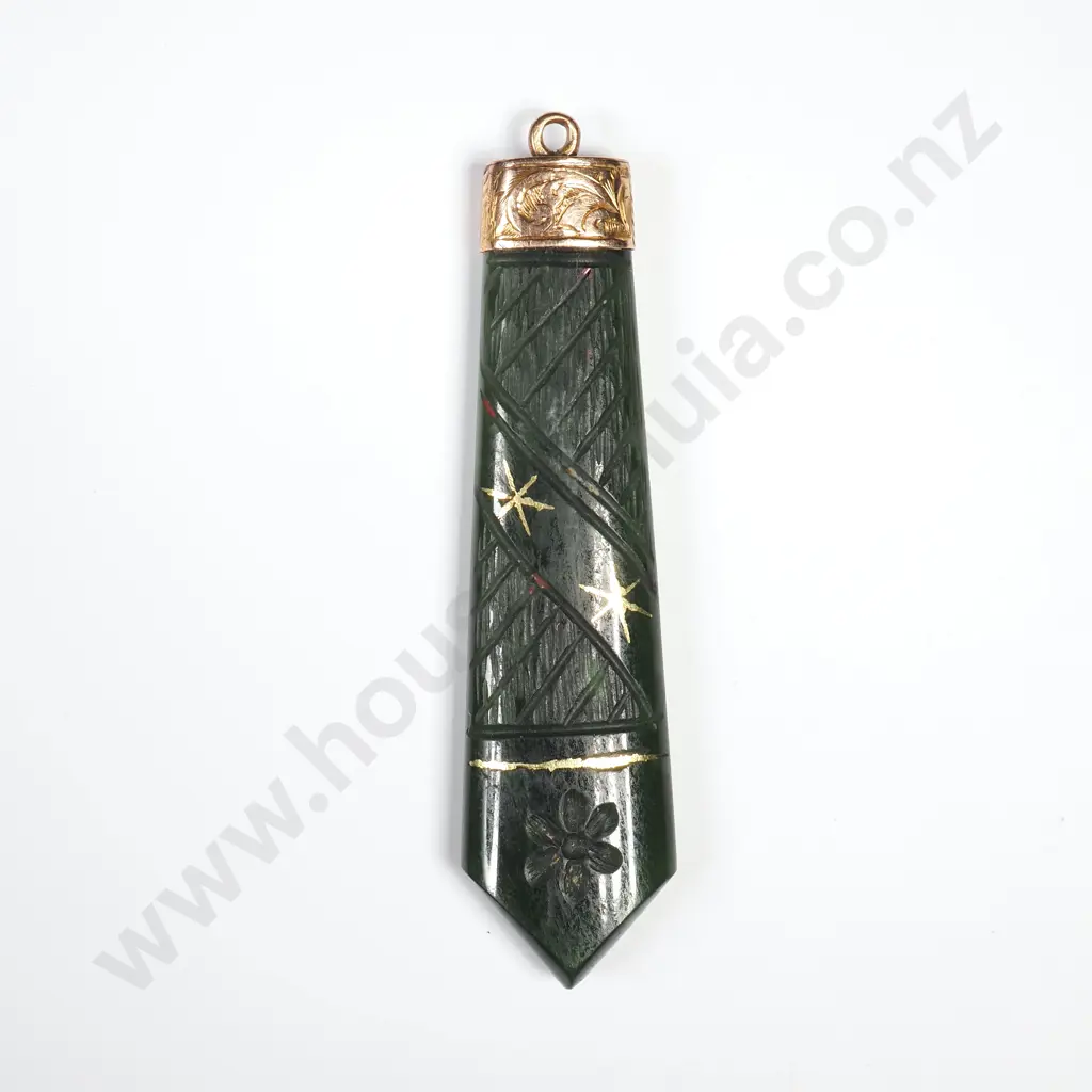 Colonial 9ct Gold Greenstone Pendant - Intricate Starburst Carvings Image 1++