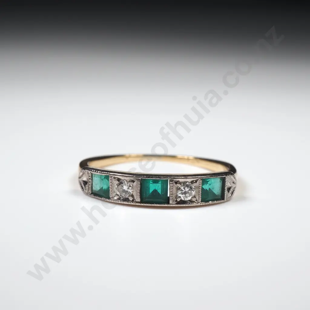 18ct Gold Diamond Ring Image 1++