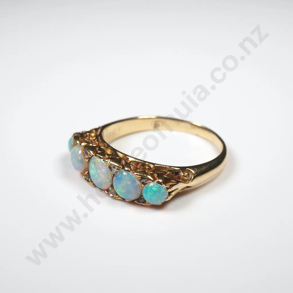Antique 18ct Gold Opal & Diamond Ring Image 1++