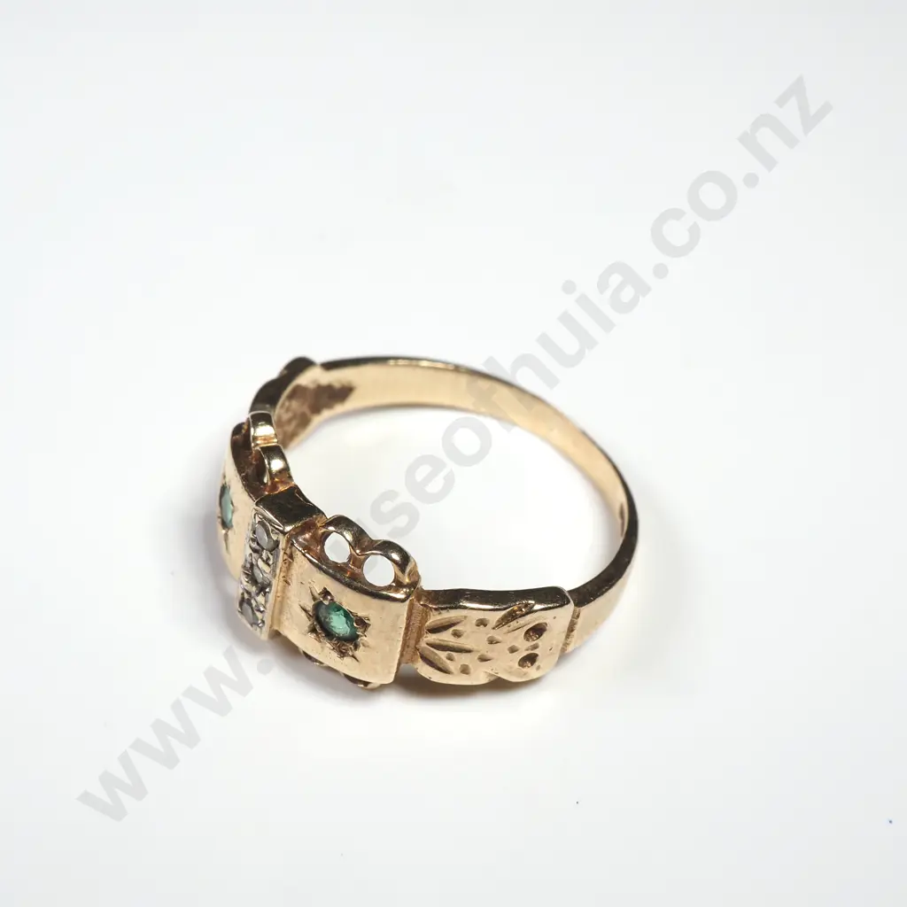 9ct Gold Peridot And Diamond Ring Image 1++