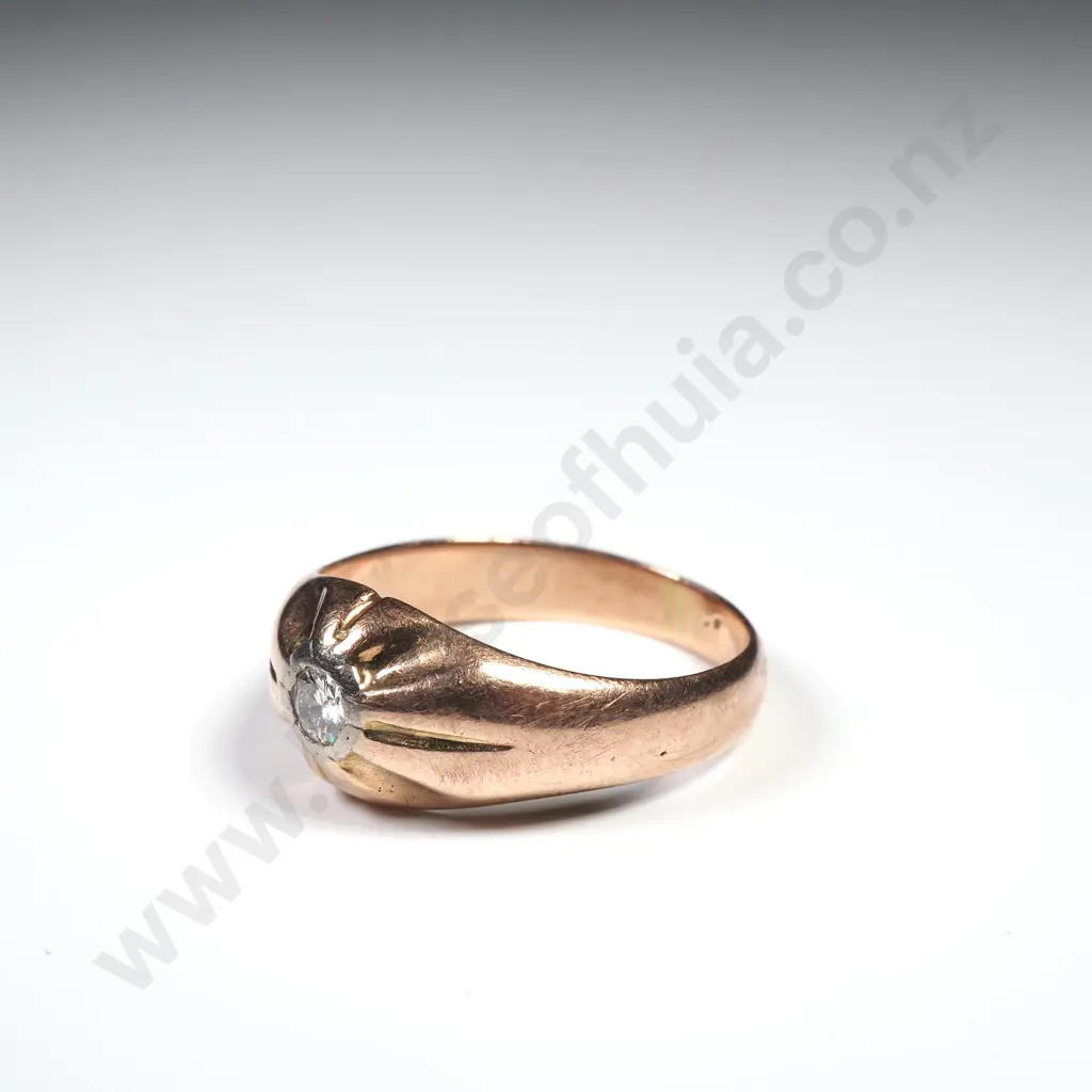 9ct Gold Diamond Signet Ring Image 1++