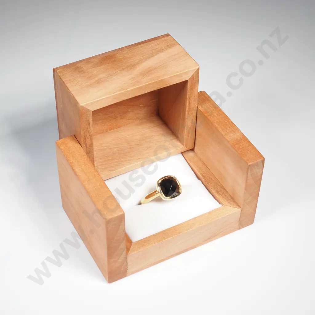 Stunning 18ct Gold Mason Carter Ring in Box Image 1++