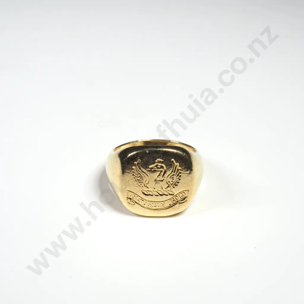 Vintage 18ct Gold Signet Ring Image 1++