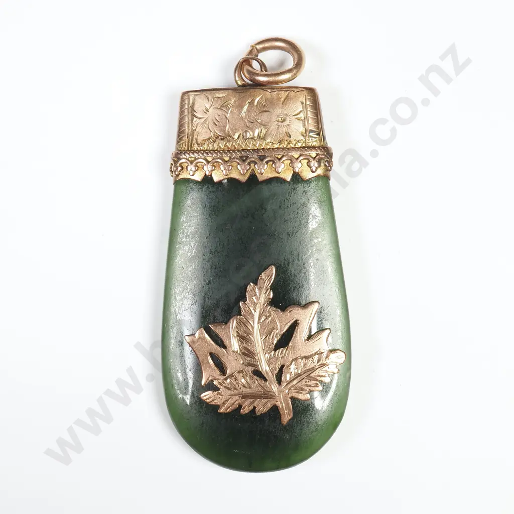 Antique 9ct Gold And NZ Greenstone Pendant Image 1++