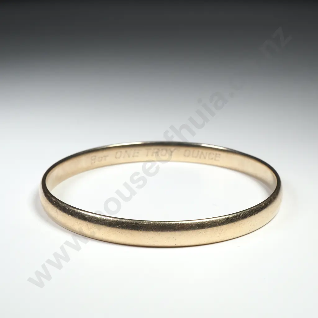 9ct Gold Bangle Image 1++