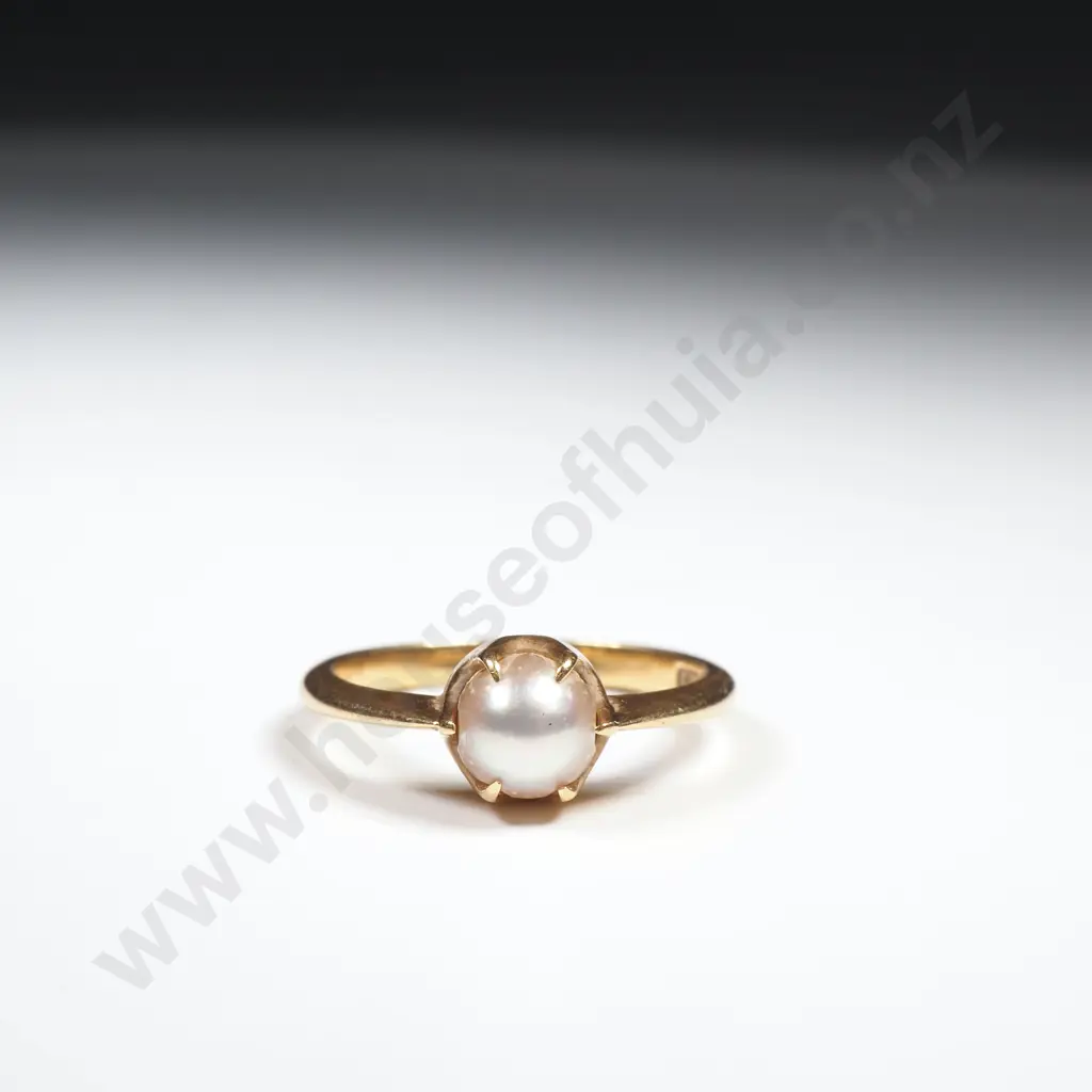 Vintage 18ct Gold Cultured Pearl Ring Image 1++