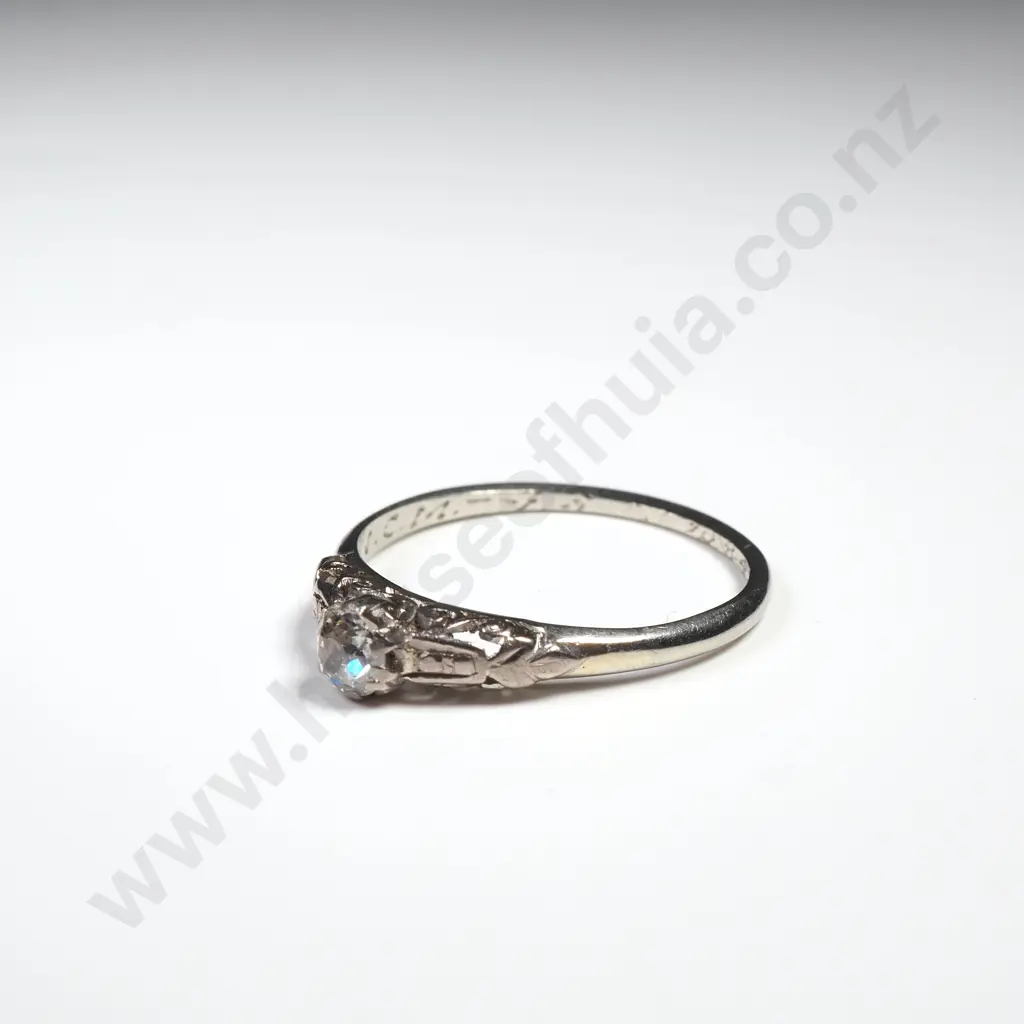 Antique 18ct White Gold Diamond Solitaire Ring Image 1++