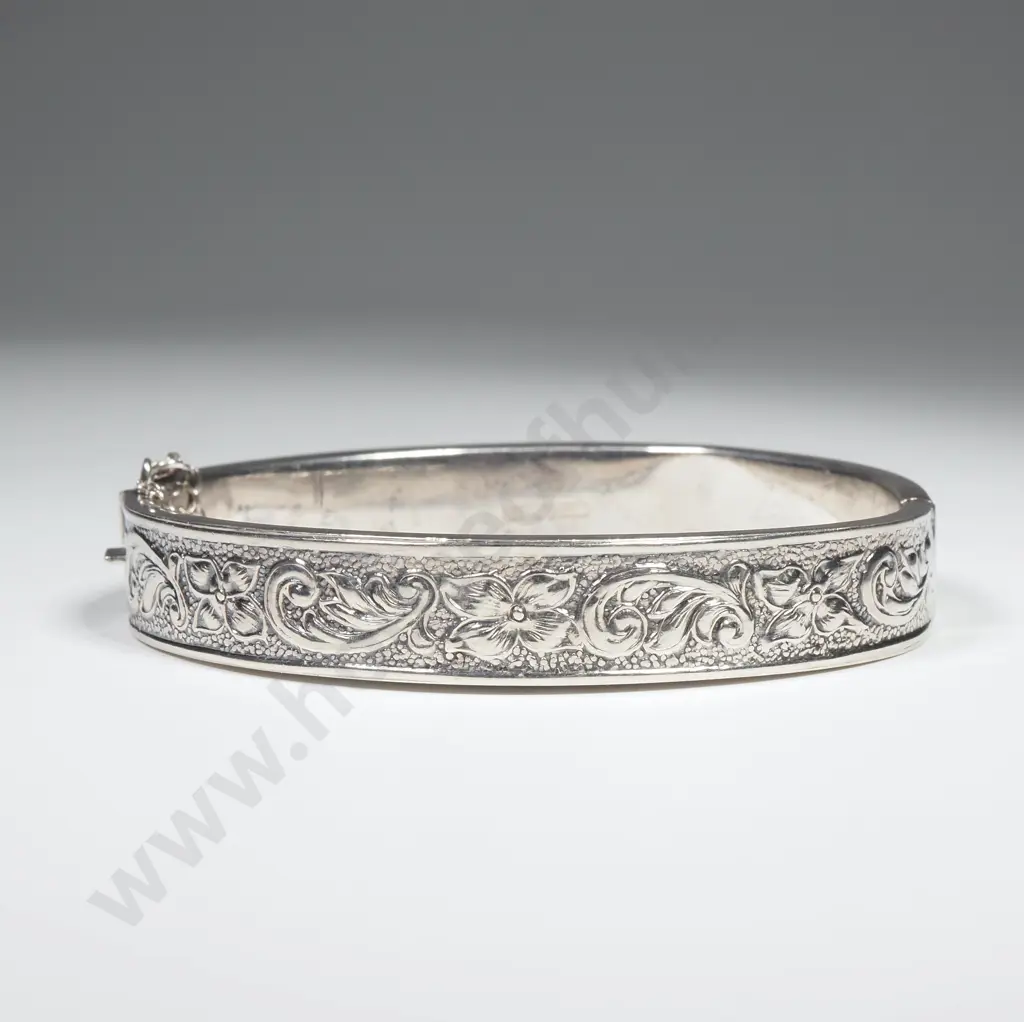 Sterling Silver Hinged Bangle Image 1++