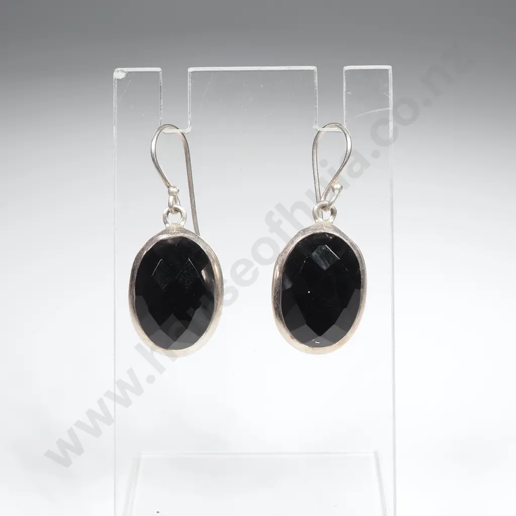 Sterling Silver Black Stone Earrings Image 1++